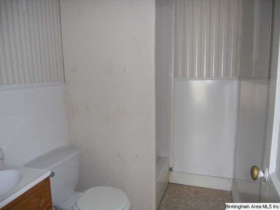 Building Photo - 1565 Meadow Ct