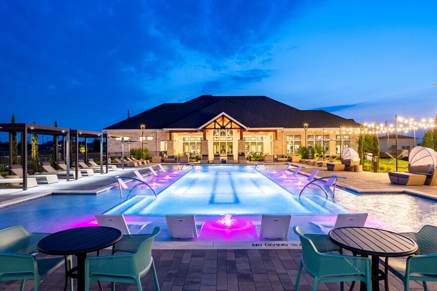 Allora New Forest 7110 New Forest Pky Houston TX 77049 Apartment Finder