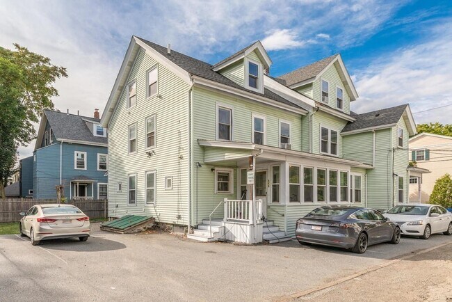Building Photo - 111 Chestnut St