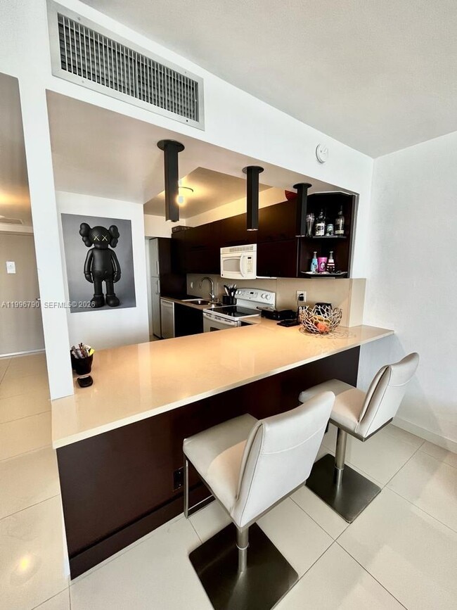 Building Photo - 1200 West Ave