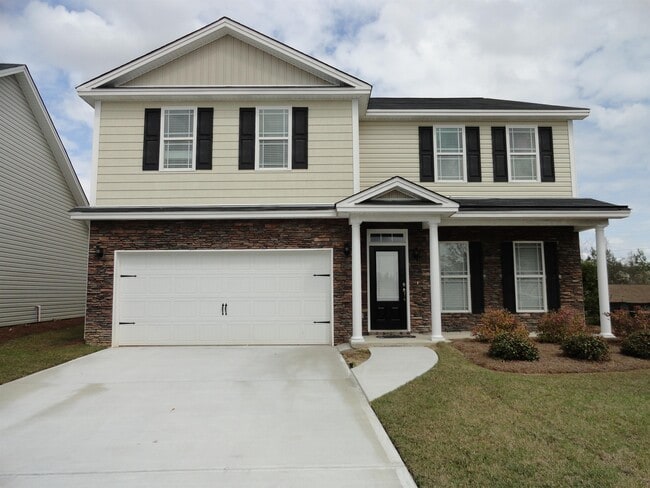 Primary Photo - 107 Pine View Crossing