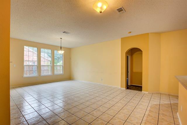 Building Photo - 5713 Meadows Way