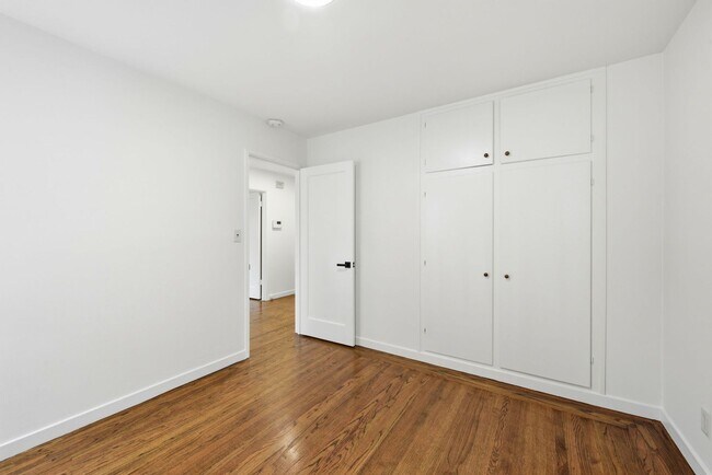 Building Photo - Charming single level family home located in sought after San Lorenzo Village.