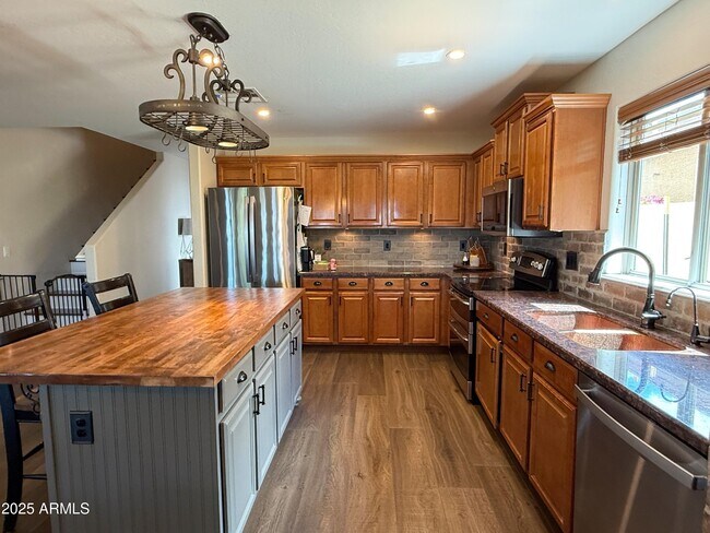 Building Photo - 21550 N 120th Ln