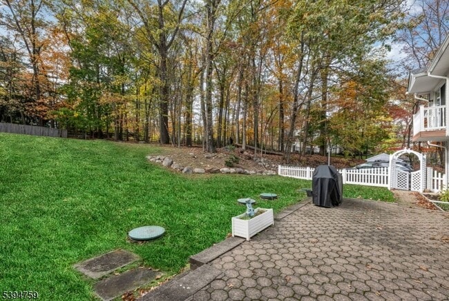 Building Photo - 612 High Mountain Rd