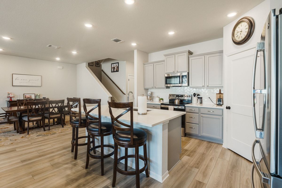 Building Photo - 2011 Cutleaf Dr