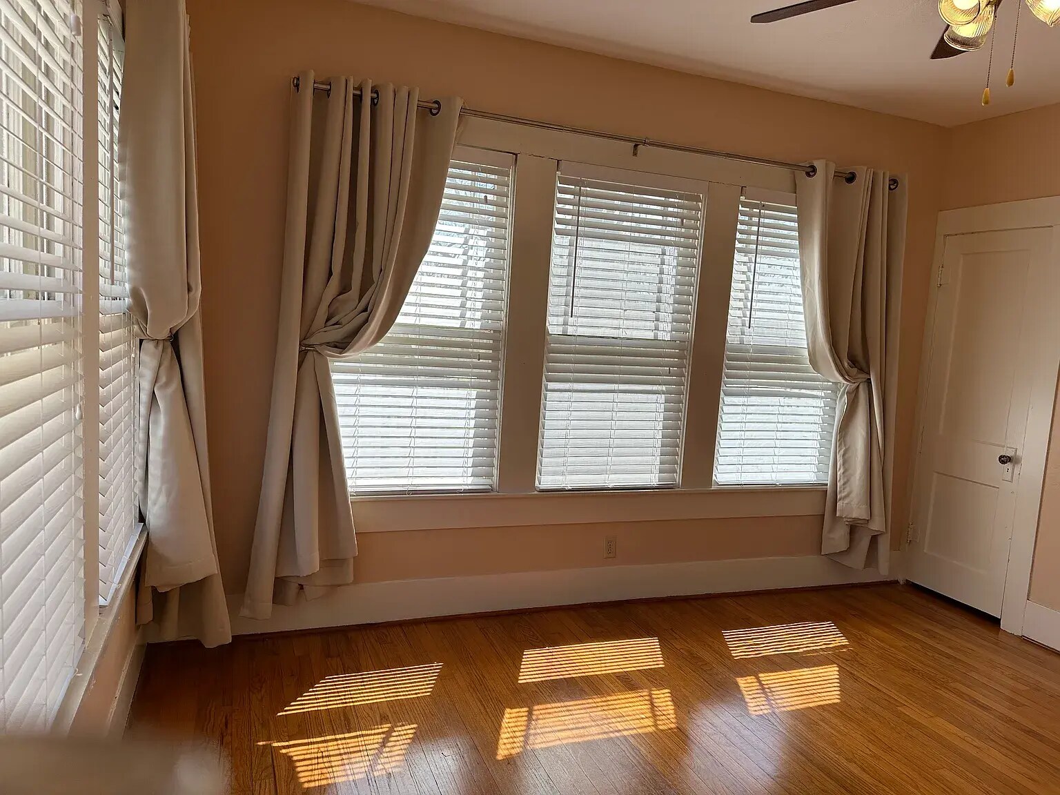 First bedroom - 521 E Charnwood St