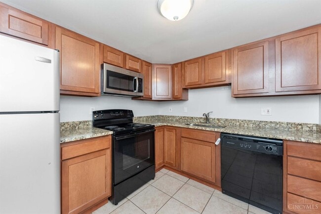 Building Photo - 44 Apple Ln