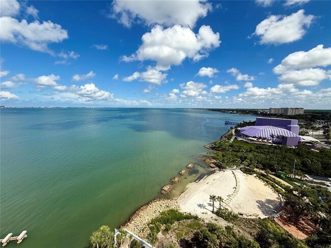 Building Photo - 988 Blvd of the Arts