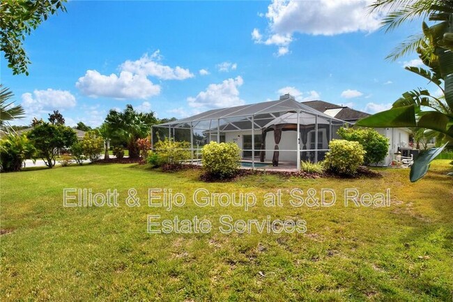 Building Photo - 6562 Evergreen Park Dr