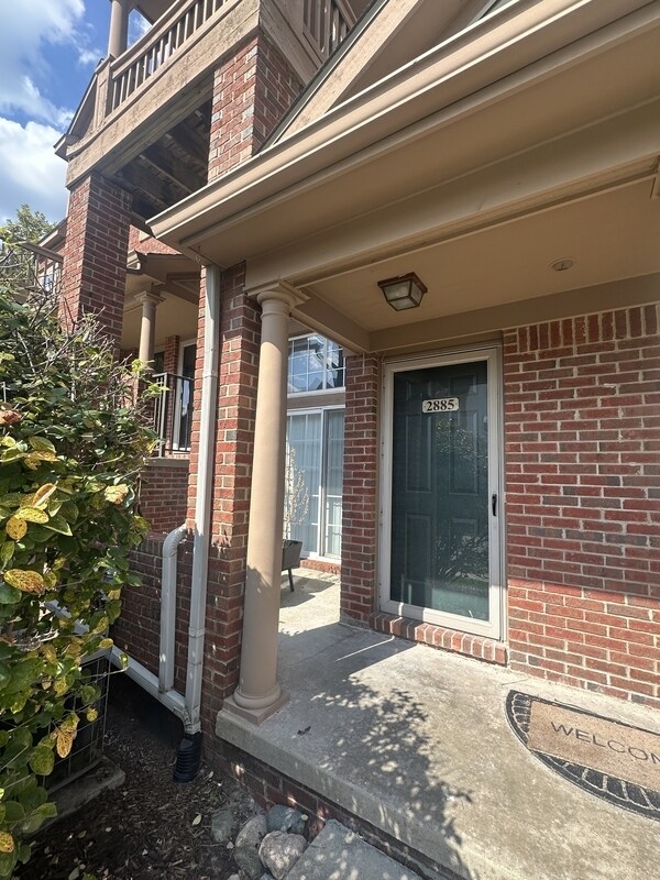 Building Photo - 2885 Barclay Way