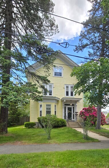 Building Photo - 19 Essex St. #2