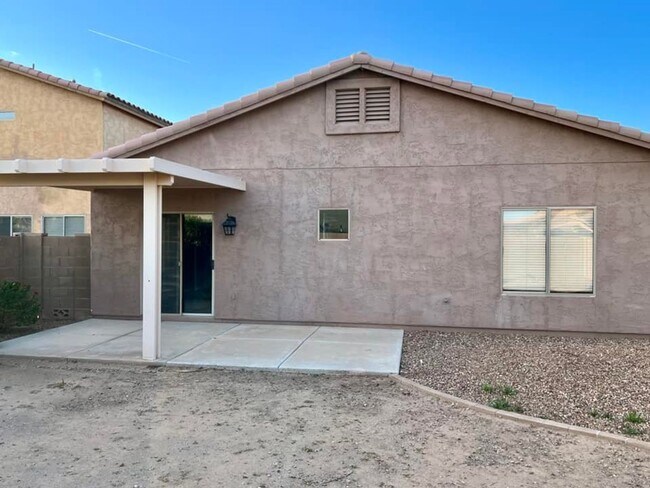 Building Photo - 3-bedroom, 2-bath in Johnson Ranch