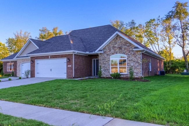 Building Photo - 102 Hickory Grv Ct