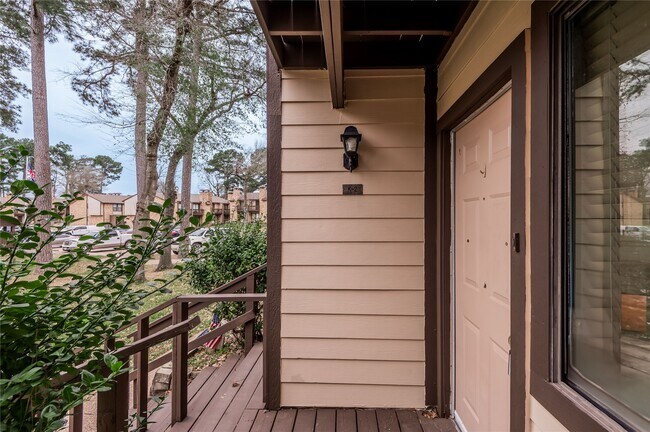 Building Photo - 2521 Crosstimbers Dr
