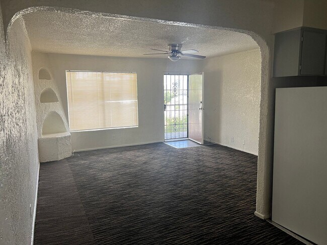 Building Photo - Affordable 2 Bedroom Condo in Central Las Vegas