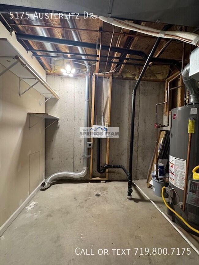 Building Photo - 5175 Austerlitz Dr