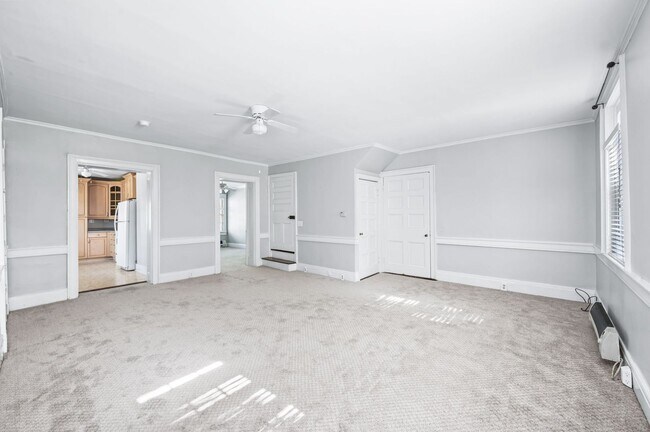 Building Photo - Charming 4BE/3BA Home in Historic Downtown...
