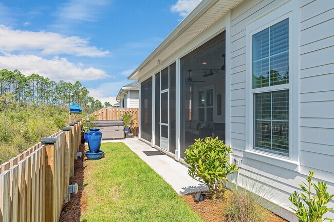Building Photo - 197 Suwanee Dr