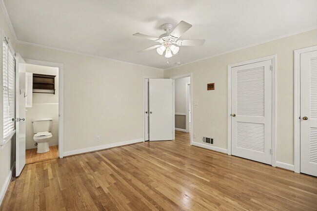 Building Photo - 4725 Kitty Hawk Dr