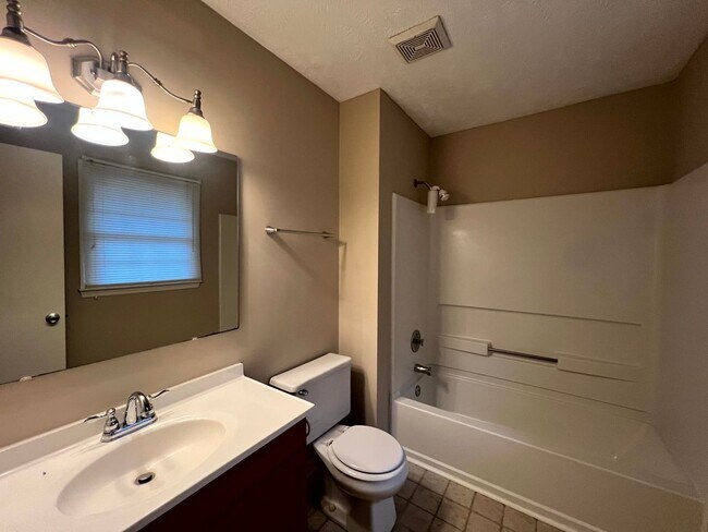 Building Photo - 1233 Wilderness Dr