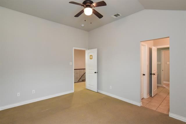 Building Photo - 9750 Candlewood Dr