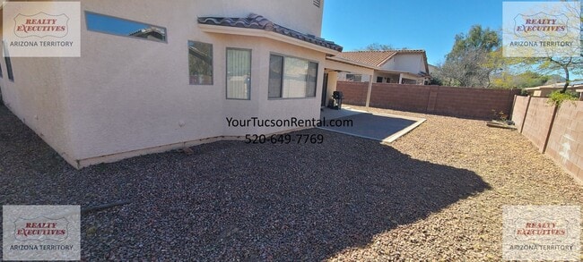 Building Photo - Starr Pass Shadows 4 bedrooms and 2 bathrooms