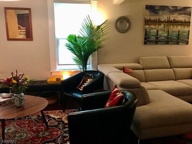 Building Photo - 145 Prescott Ave