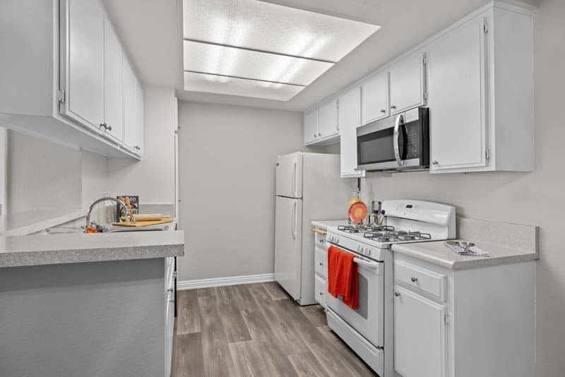 Primary Photo - Brighton Park Apartments