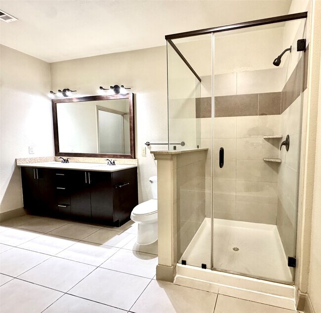 Building Photo - 3788 Richmond Ave.