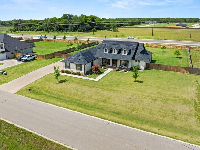 Building Photo - 3020 Keifer Marshall Dr