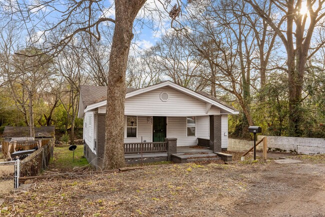 Primary Photo - Charming and Newly Renovated 3 Bedroom 2 B...