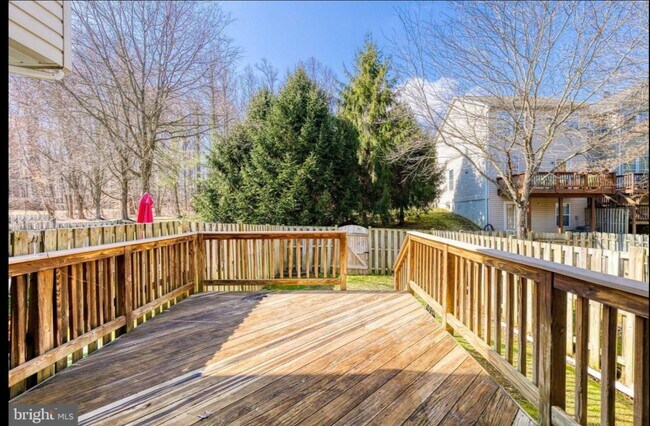 Deck - 6 Amberlady Ct