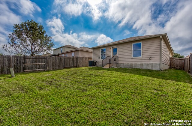 Building Photo - 11243 Country Canyon