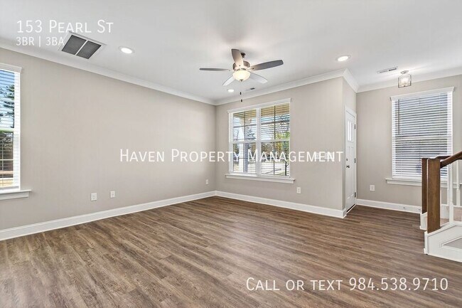 Building Photo - 153 Pearl St