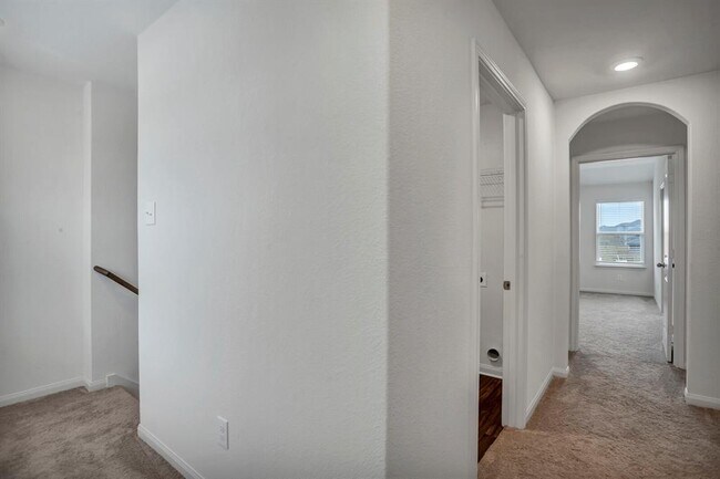 Building Photo - 169 Allington Cir