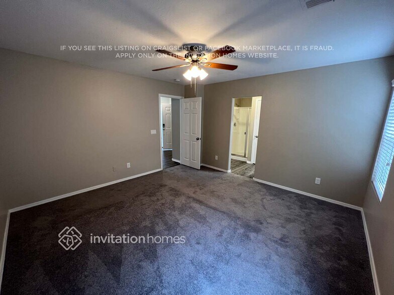 Building Photo - 1075 E Rolls Rd