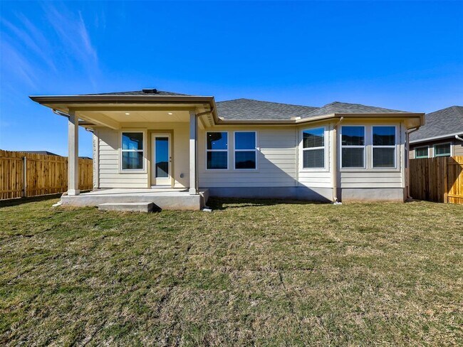 Building Photo - 100 Greenspire Ln