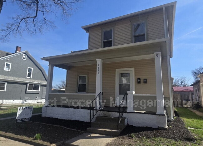 Building Photo - 1235 Huestis Ave