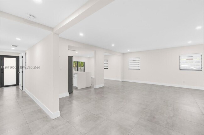 Building Photo - 345 Sarto Ave