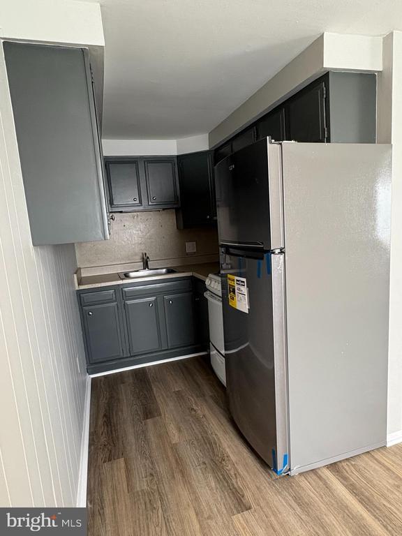 Building Photo - 403 N Newberry St