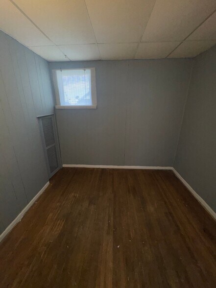 Building Photo - 152 Austin St