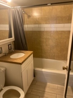 Building Photo - 780 Main St