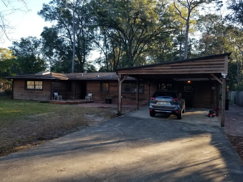 Primary Photo - 4100 W University Ave