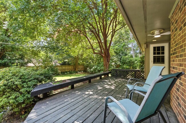 Building Photo - 6700 Middleboro Dr