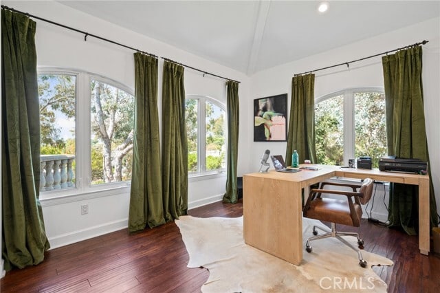 Building Photo - 3210 N Ardmore Ave