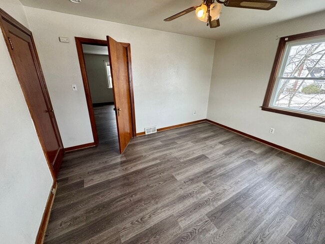 Building Photo - 3 Bedroom 2 Bath in Natrona Heights, PA!