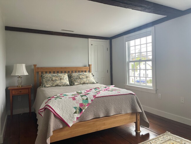 Building Photo - 36 Orchard St