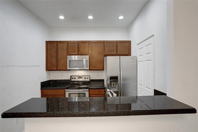 Building Photo - 1401 SW 147th Ter
