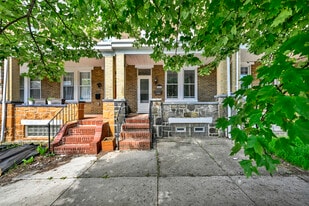 Building Photo - 404 Cornwall St